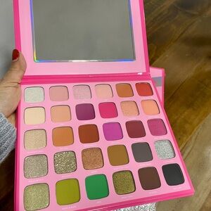 Jeffree Star Bold Eyeshadow Palette with Pink and Green Hues
